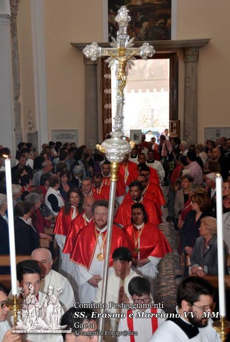 Solenne messa pontificale presieduta da S. E. l&#039;Arcivescovo Fabio Bernardo D&#039;Onorio nella Basilica Cattedrale