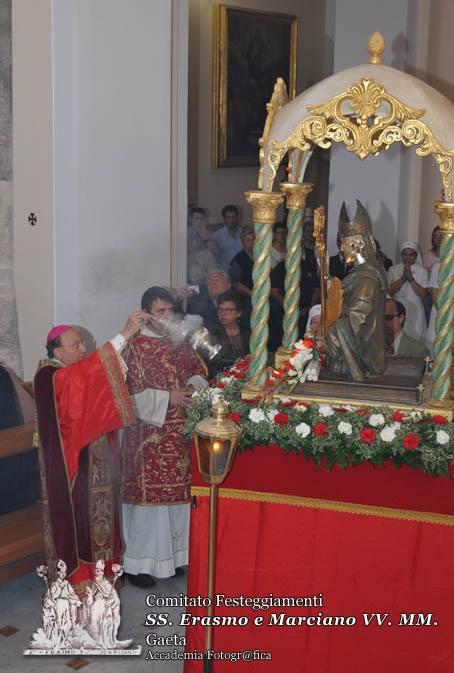 Solenne messa pontificale presieduta da S. E. l&#039;Arcivescovo Fabio Bernardo D&#039;Onorio nella Basilica Cattedrale