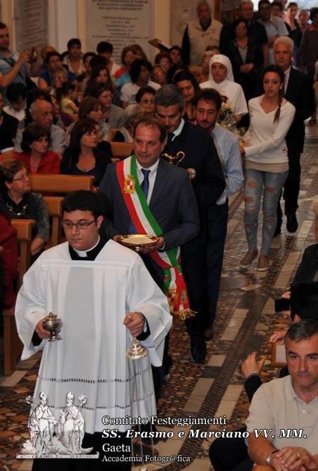 Solenne messa pontificale presieduta da S. E. l&#039;Arcivescovo Fabio Bernardo D&#039;Onorio nella Basilica Cattedrale