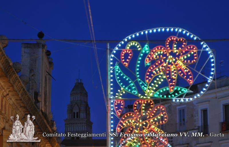 Le luminarie dei festeggiamenti